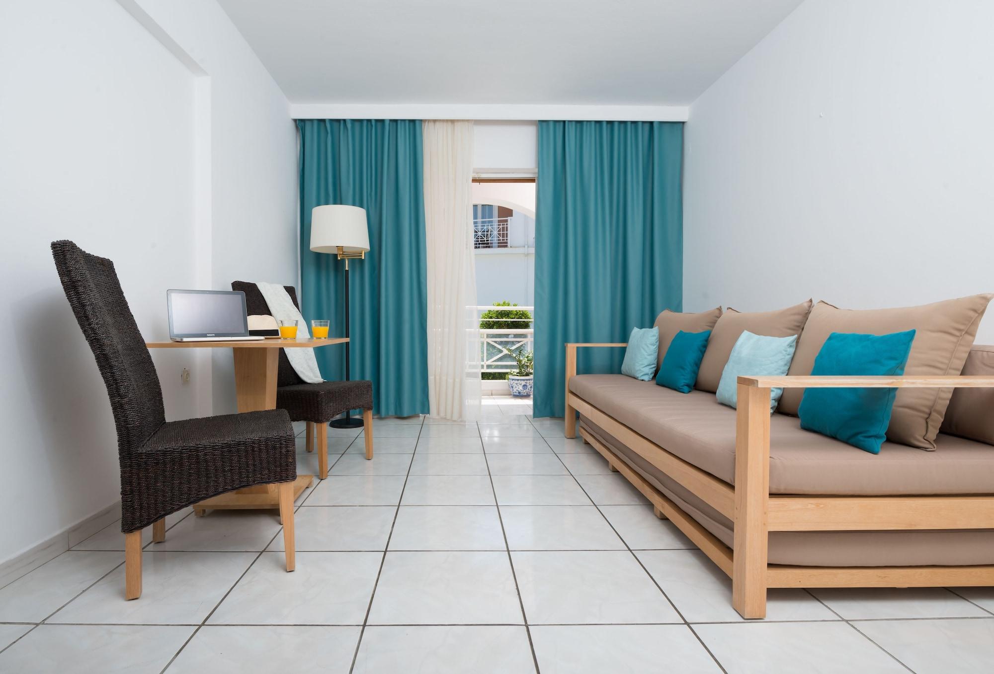 Bitzaro Palace Hotel Kalamaki  Bagian luar foto