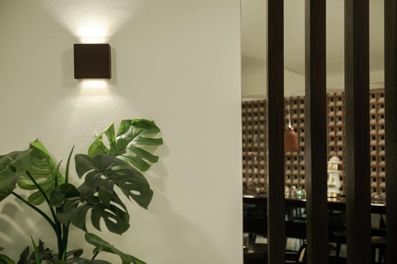 Bitzaro Palace Hotel Kalamaki  Bagian luar foto