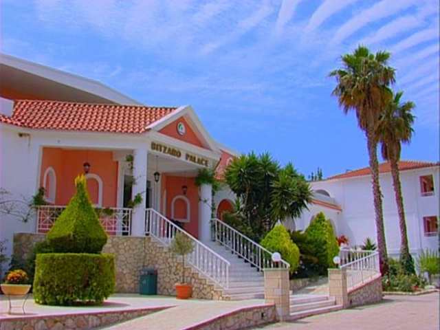 Bitzaro Palace Hotel Kalamaki  Bagian luar foto